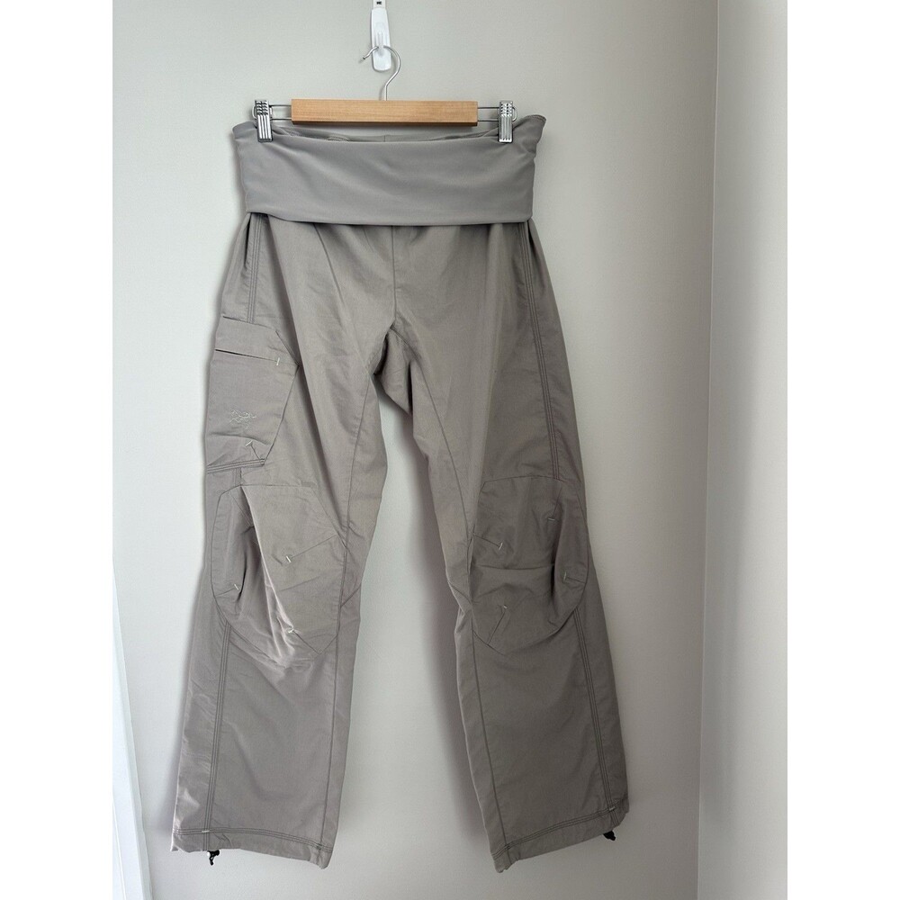 Arc'teryx Calyx Pants Women's Size 8 Tan Cargo Fold Over Waist Outdoor Hiking